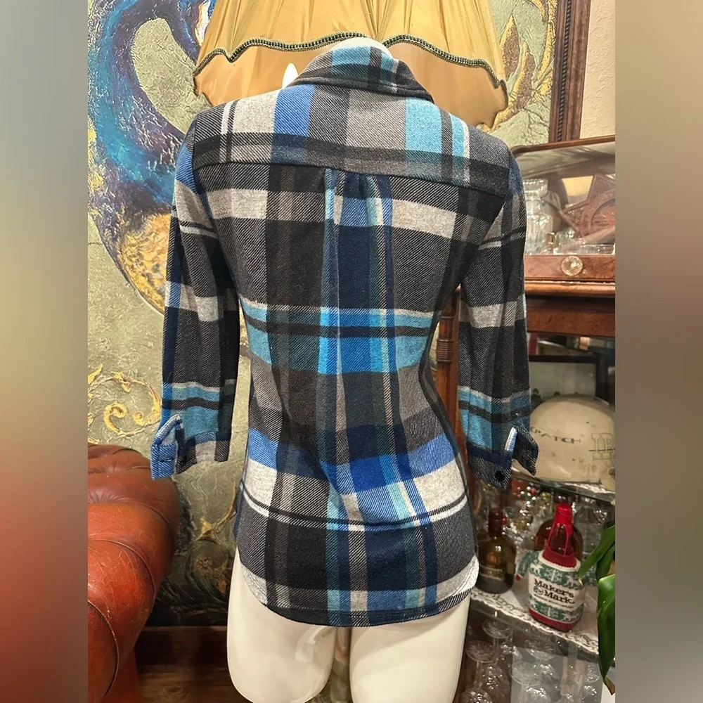 Polly & Esther Red Plaid Button Down Shirt Medium - Picture 5 of 7